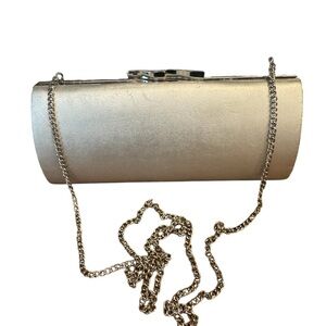 Silver Clutch Bag‎ with Chain Strap